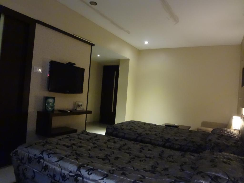Hotel Capitol Thane Zewnętrze zdjęcie
