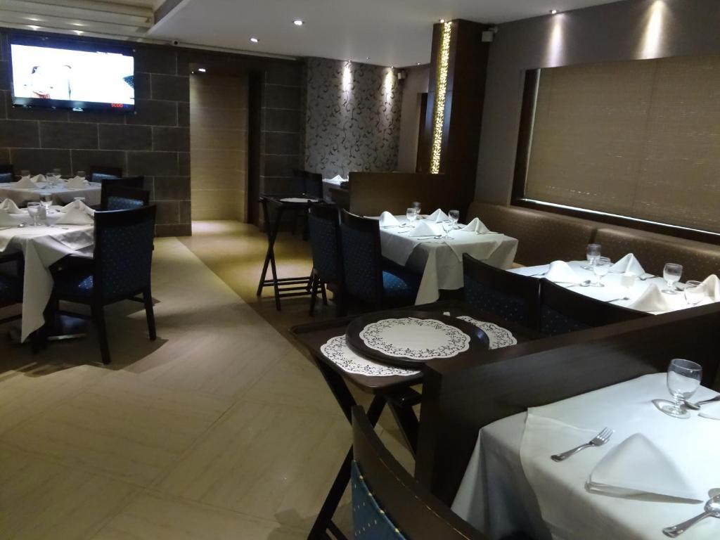 Hotel Capitol Thane Zewnętrze zdjęcie