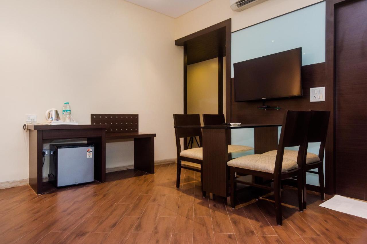 Hotel Capitol Thane Zewnętrze zdjęcie
